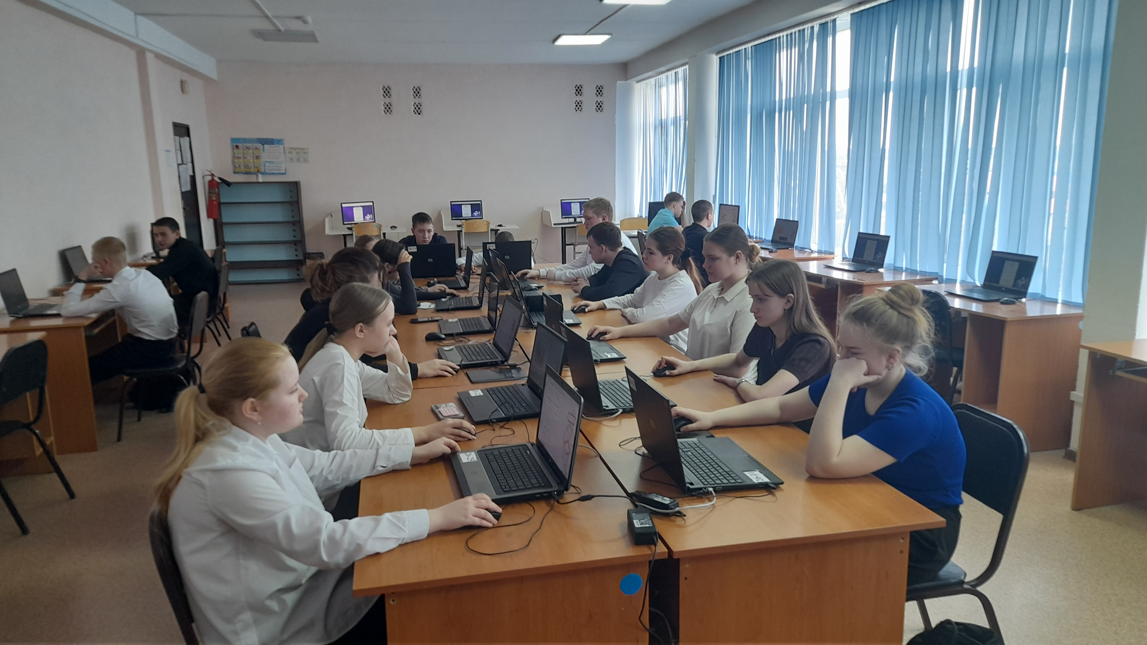 Весенняя диагностика на Яндекс Учебнике: старшеклассники МОБУ Гимназия г. Тюкалинска проверили свои знания.