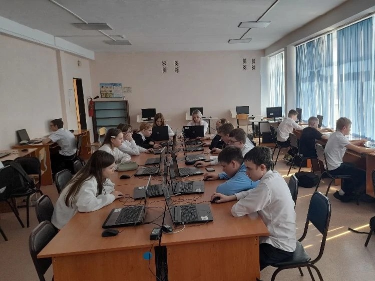 Всероссийский «Урок цифры» «Как кодить на квантах».