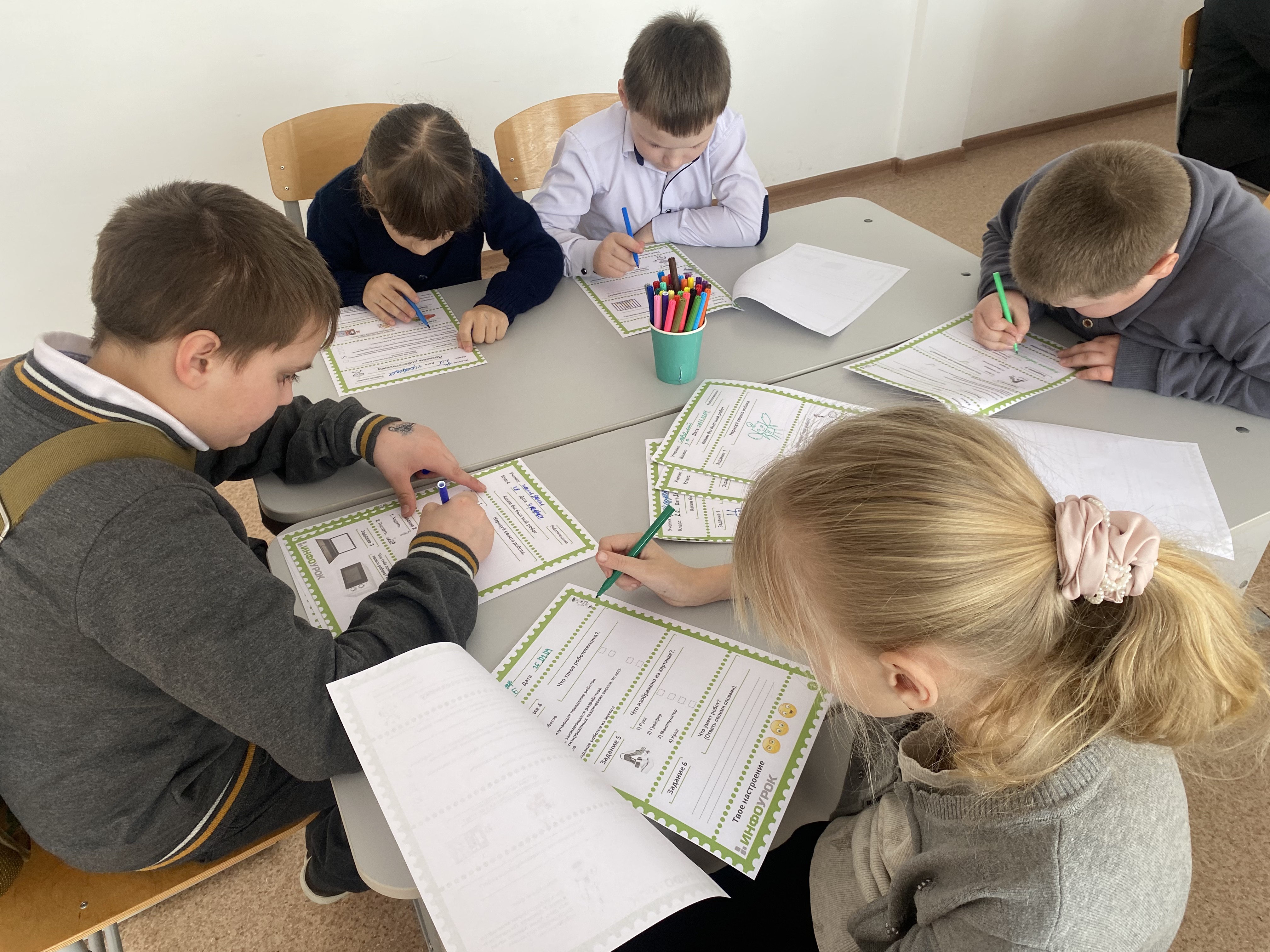 Занятия по робототехнике.
